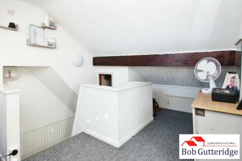 USABLE LOFT SPACE