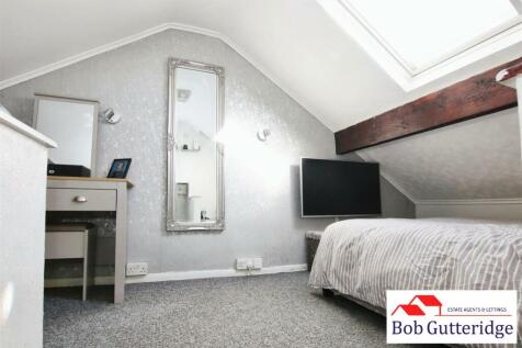 USABLE LOFT SPACE