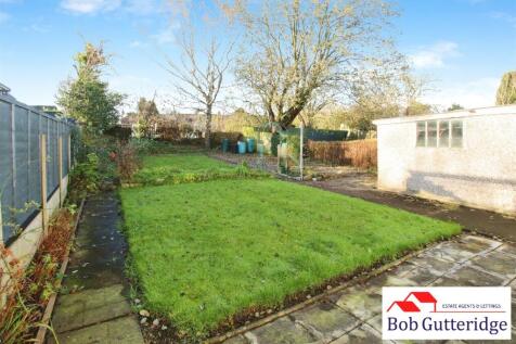 DESIRABLE REAR GARDEN