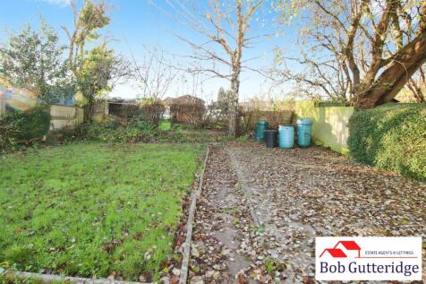 DESIRABLE REAR GARDEN