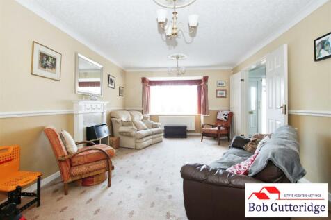 BAY FRONTED LOUNGE