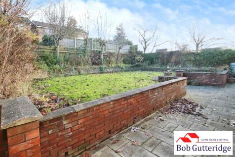 ENCLOSED REAR GARDEN