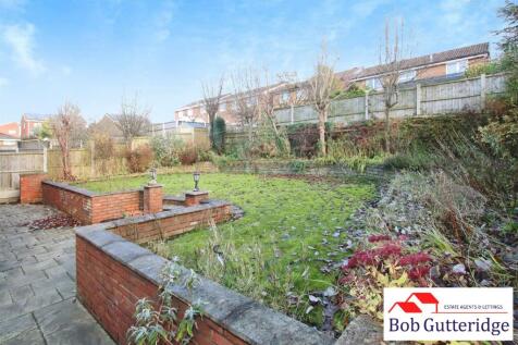 ENCLOSED REAR GARDEN