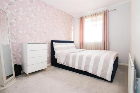 BEDROOM TWO (REAR)