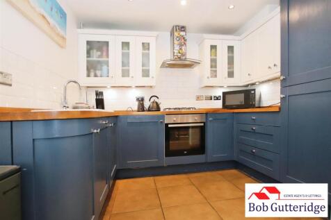 FITTED KITCHEN/DINING ROOM