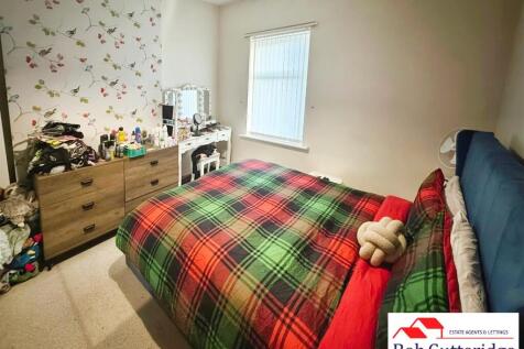 BEDROOM ONE (FRONT)