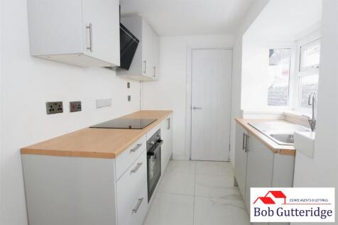 NEW FITTED KITCHEN