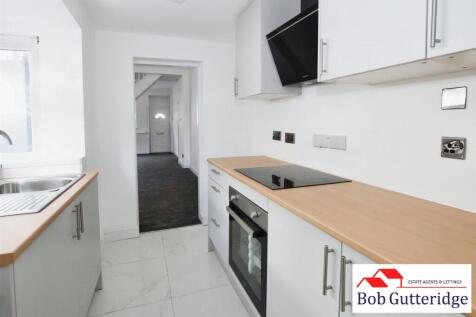 NEW FITTED KITCHEN