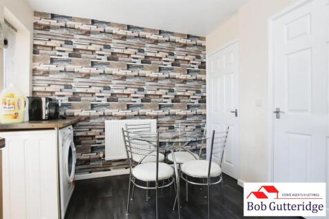 FITTED KITCHEN/DINING ROOM