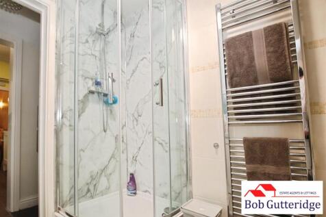 FULLY TILED GROUND FLOOR BATHROOM