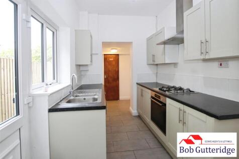 FITTED KITCHEN