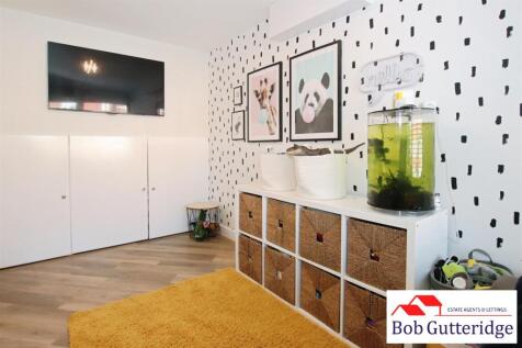 STUDY\PLAYROOM