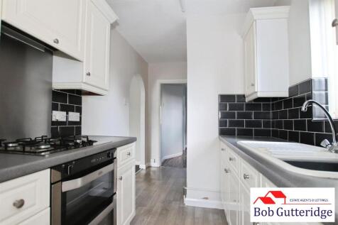 FITTED KITCHEN