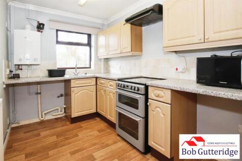 FITTED KITCHEN