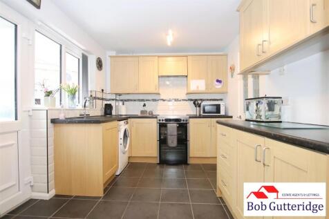 FITTED KITCHEN/DINING ROOM