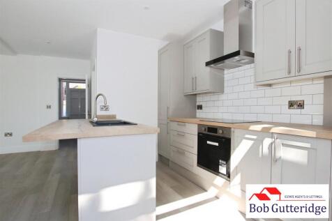 FITTED OPEN PLAN KITCHEN/DINER/FAMILY ROOM