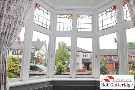 BAY FRONTED SITTING ROOM