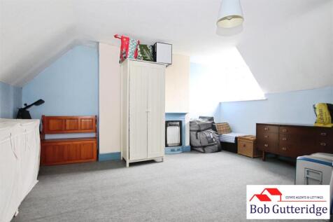 BEDROOM FIVE
