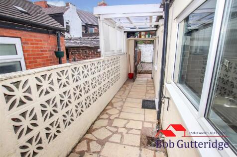 REAR YARD / GARDEN