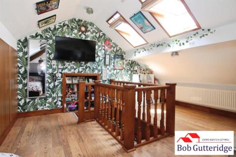 USBALE LOFT SPACE