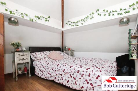 USBALE LOFT SPACE