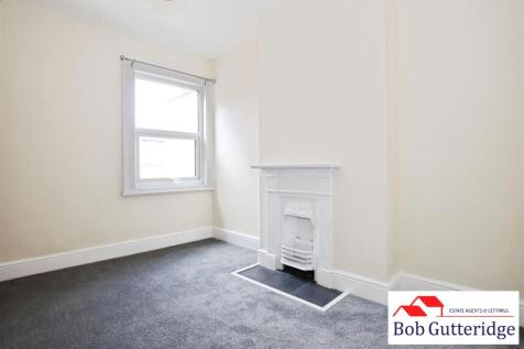BEDROOM TWO (REAR)