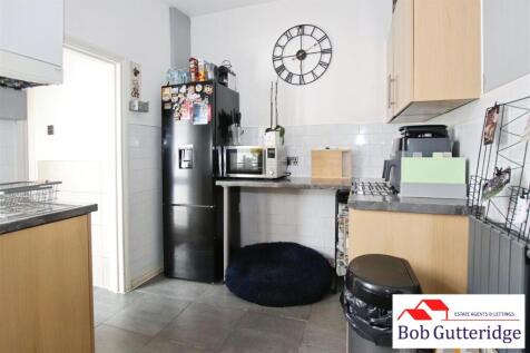 FITTED KITCHEN / BREAKFAST ROOM