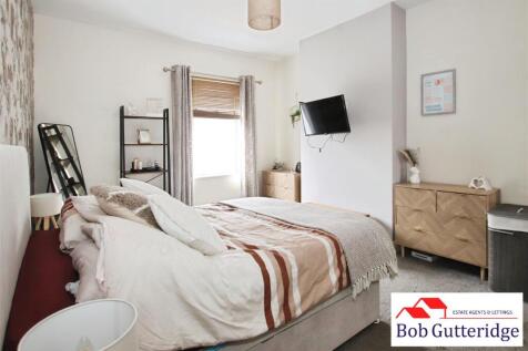 BEDROOM ONE (FRONT)