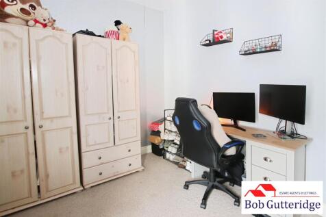 BEDROOM TWO (REAR)