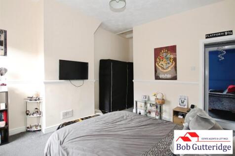 BEDROOM TWO (REAR)