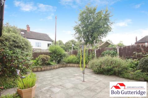 ENCLOSED REAR GARDEN