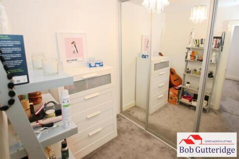 WALK IN WARDROBE