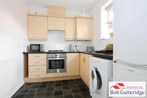 FITTED KITCHEN