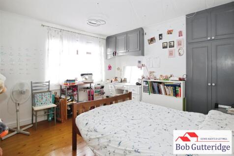BEDROOM ONE (FRONT)
