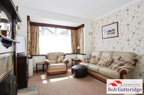 BAY FRONTED LOUNGE