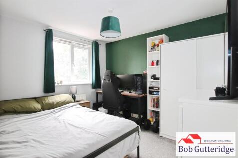 BEDROOM TWO (FRONT)