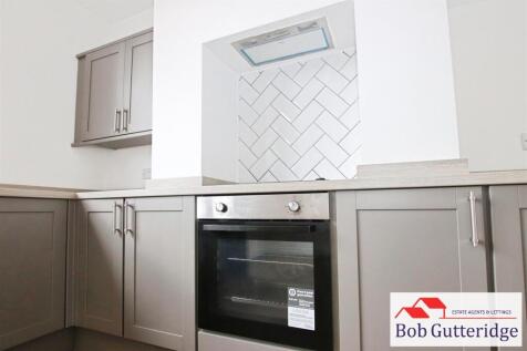 NEW FITTED KITCHEN / DINING ROOM