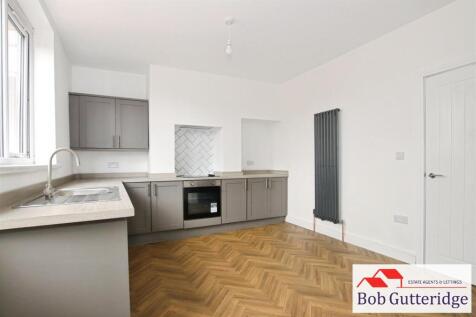 NEW FITTED KITCHEN / DINING ROOM