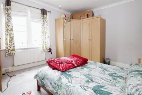 BEDROOM ONE (FRONT)