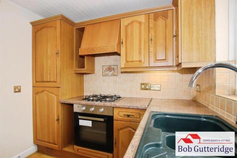 FITTED KITCHEN