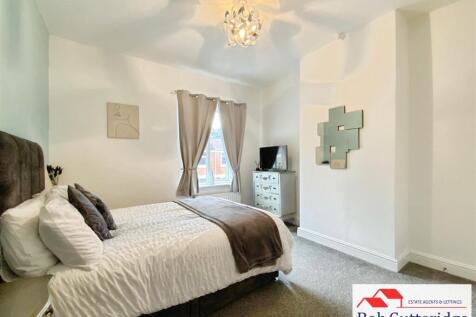 BEDROOM ONE (FRONT)