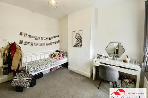 BEDROOM TWO (REAR)