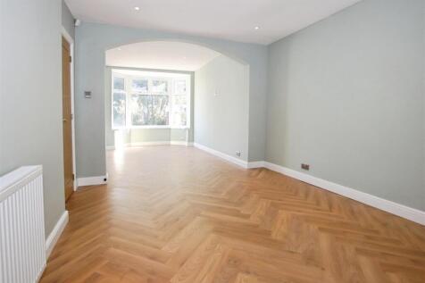 THROUGH LOUNGE / DINING ROOM