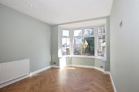 THROUGH LOUNGE / DINING ROOM