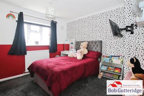BEDROOM TWO (REAR)