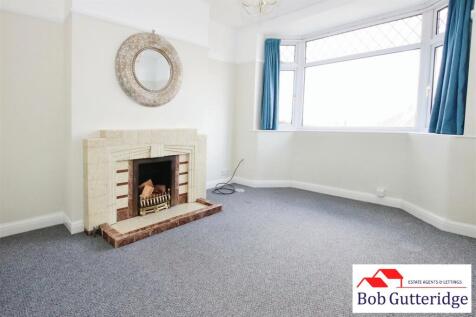 BAY FRONTED LOUNGE