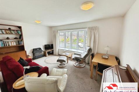 FULL WIDTH LOUNGE / DINER