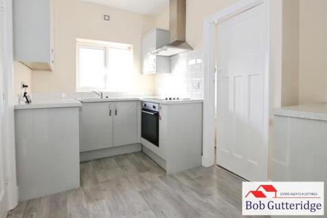 FITTED KITCHEN / DINER