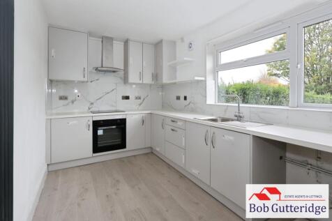 NEW FITTED KITCHEN / DINER