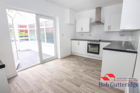 NEW FITTED KITCHEN / DINER